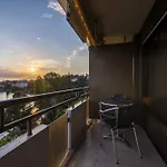 Royal Plaza Hotel