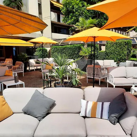 Ξενοδοχείο Royal Plaza 5*