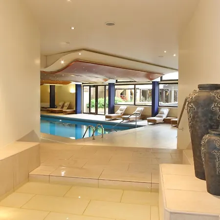Royal Plaza 5*