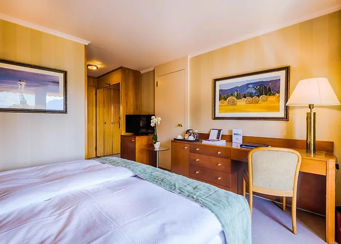 Royal Plaza Szálloda 5*