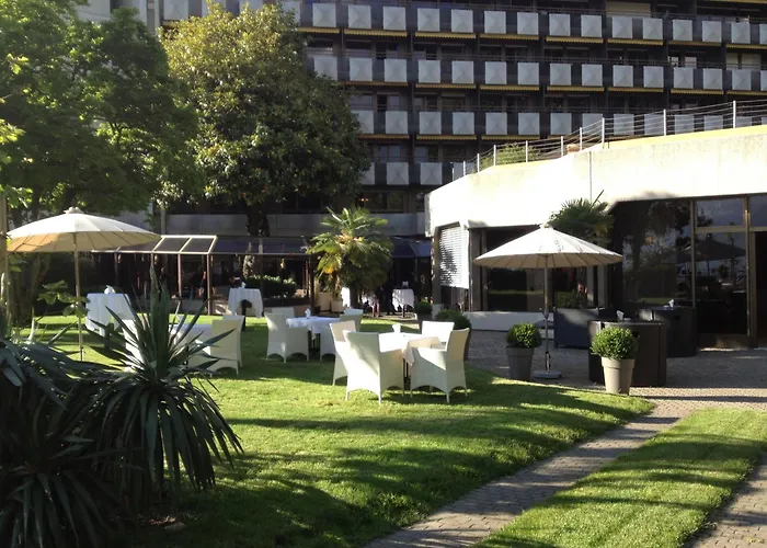 Hotel Royal Plaza 5*